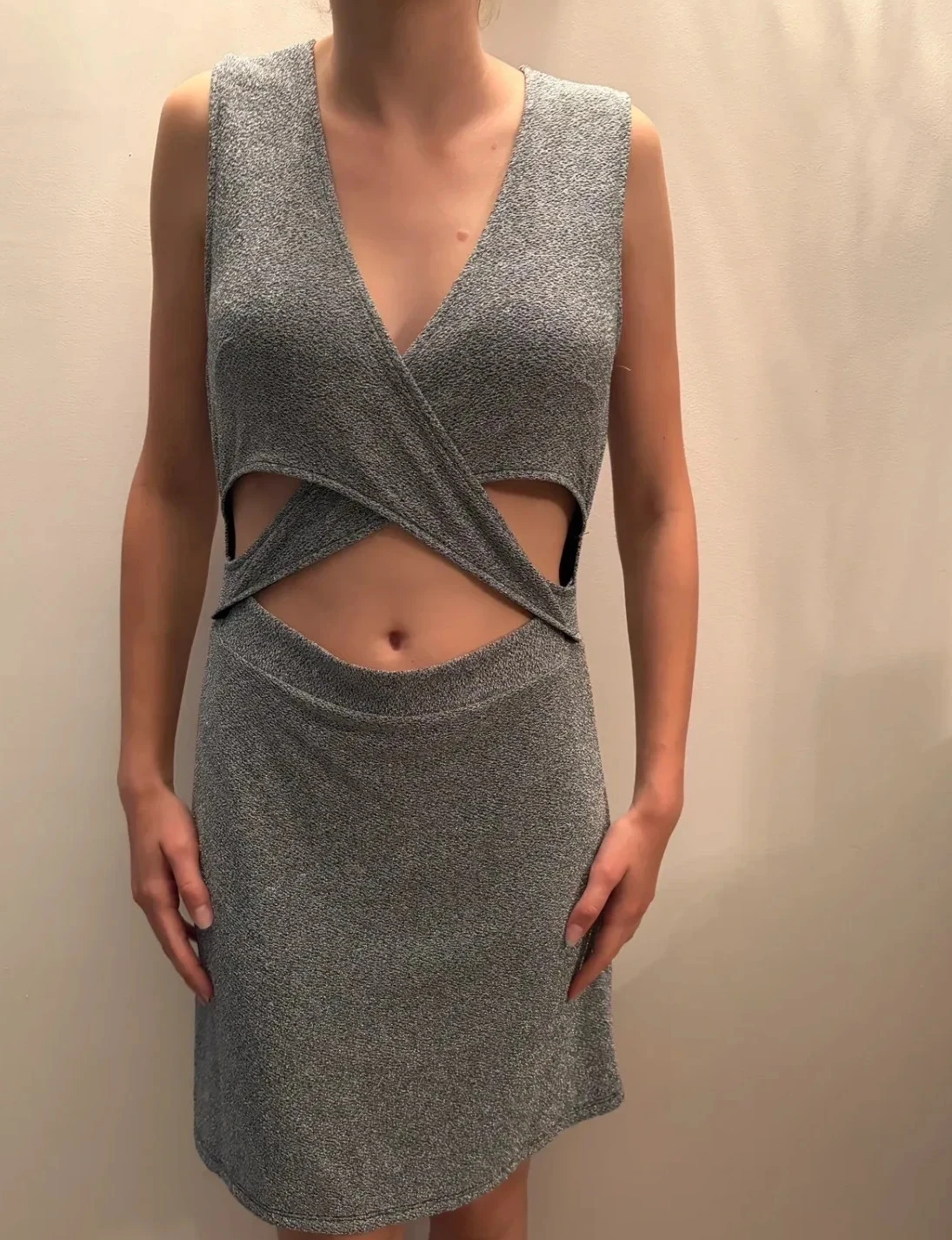Vestido Morgan plateado con recortes de lurex 40 – photo 2